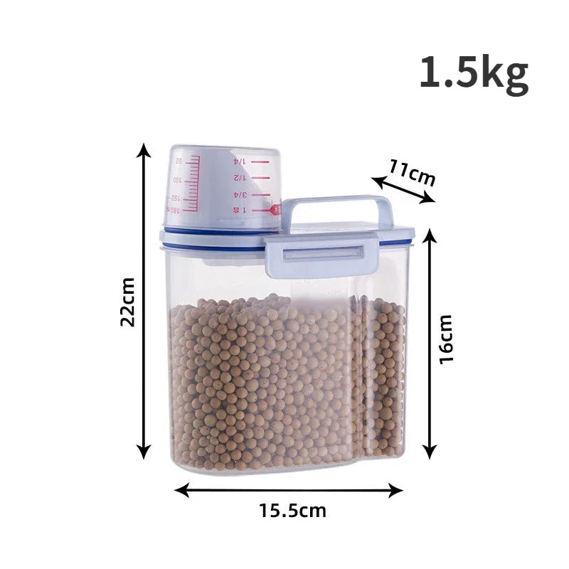 1.5kg/2kg Dog Cat Food Storage Pail with Measuring Cup - Moisture-proof Sealed Plastic Container