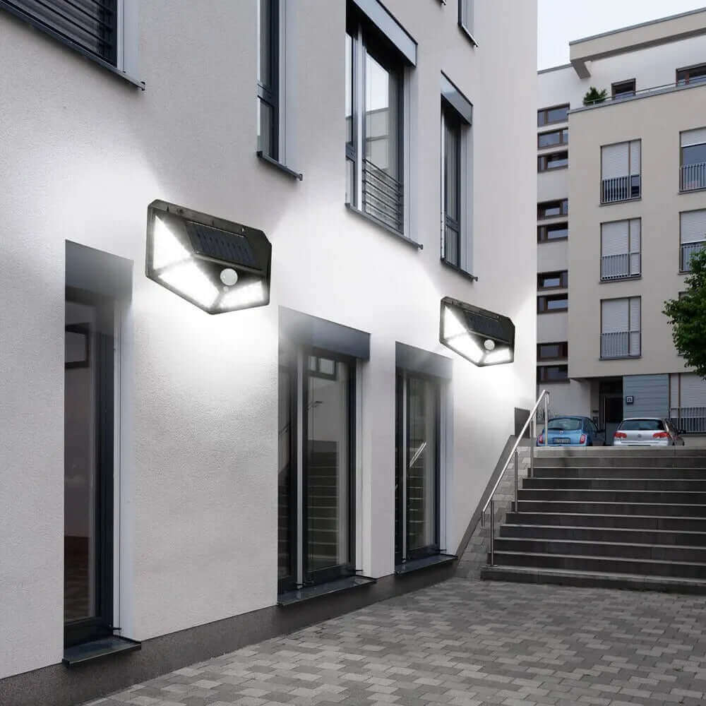 Lampă Solară Perete 100 LED - 1400 Lumeni, Senzor Mișcare, 3 Moduri Iluminat. Aprinde Automat Noaptea, IP65 Rezistentă la Apă. Luminează 8 Ore - Ideală pentru Grindă, Balcon, Curte.