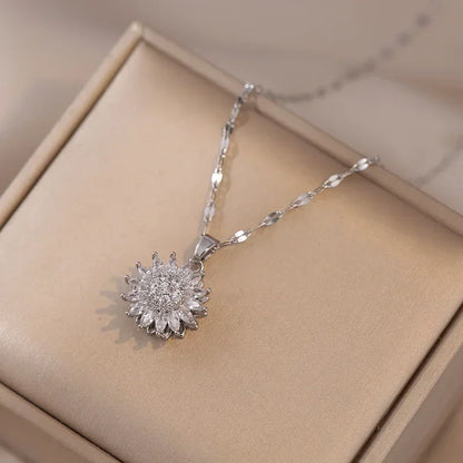 Elegant Sunflower Necklace